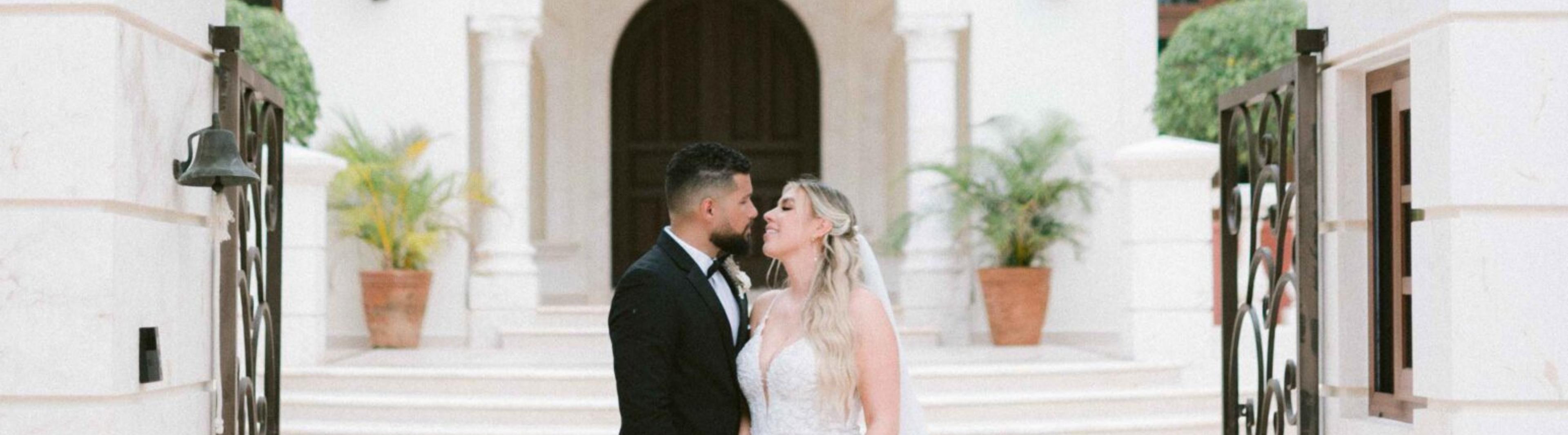 Pareja de novios en sesion fotografica